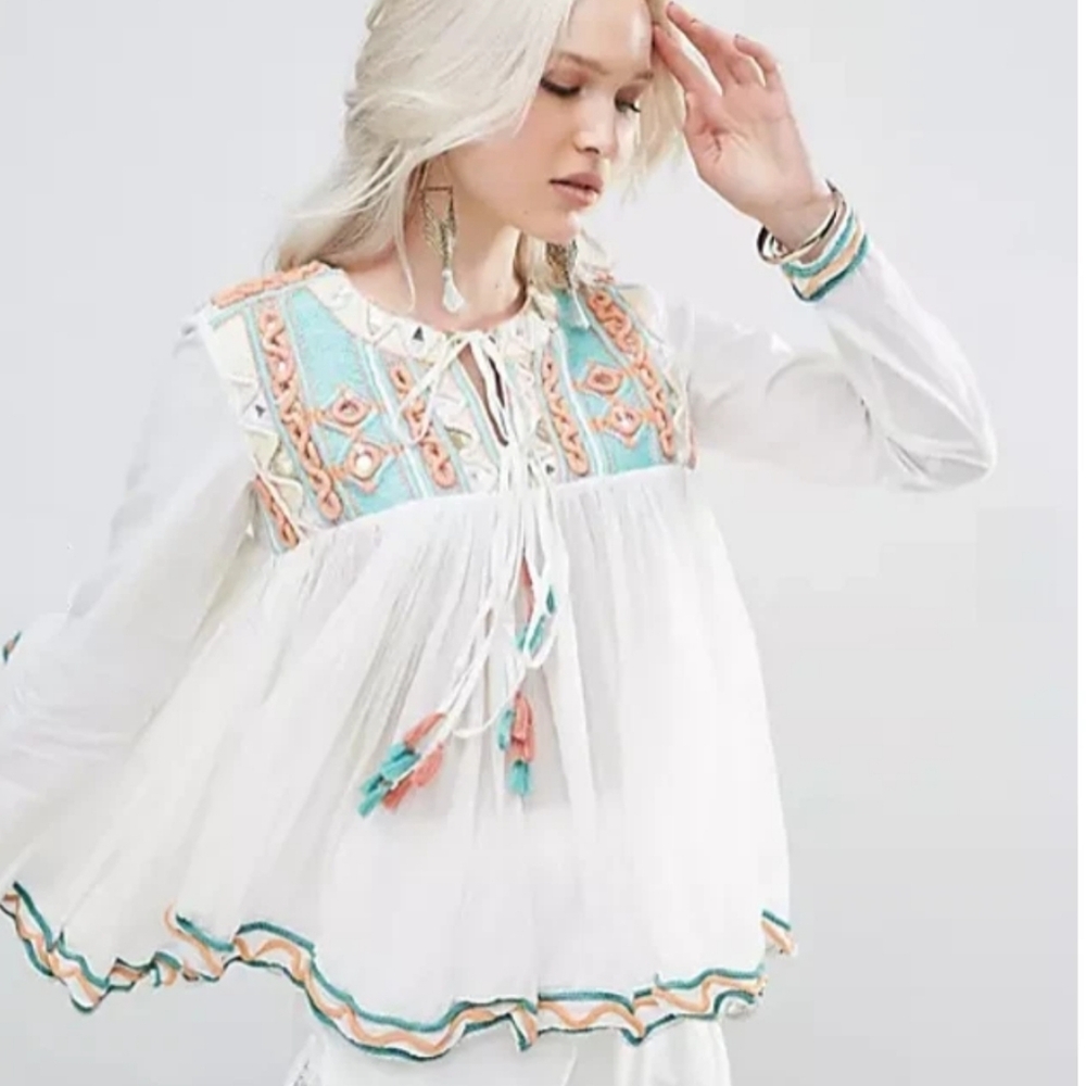 RAGA Embroidered Boho Peasant Top – Size XS